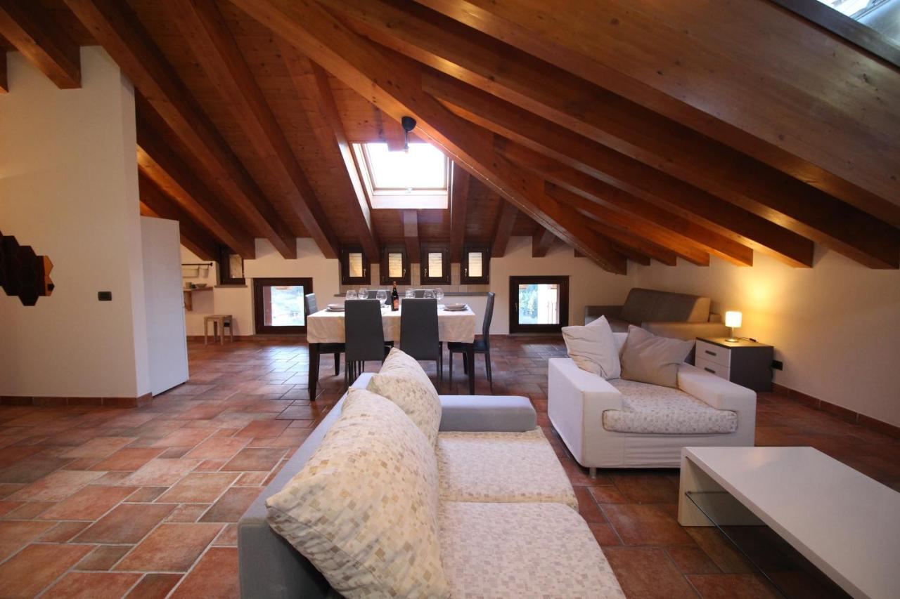 Attico Dell'Aquila Apartment Brusson Luaran gambar