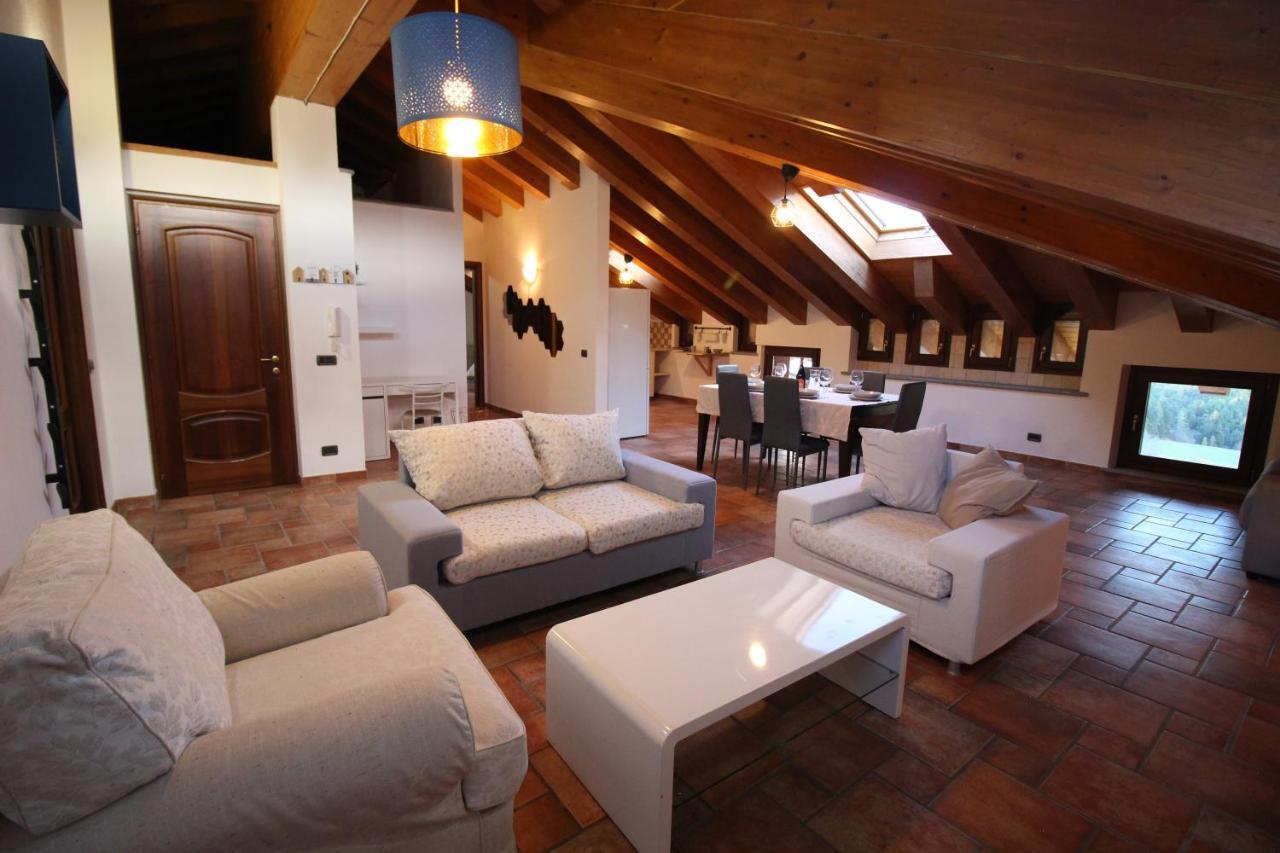 Attico Dell'Aquila Apartment Brusson Luaran gambar